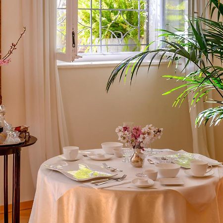 Palace Schoen Milesi - Esense Of Prestige - Private Pool - Free Parking - Old Money Style Luxury Rooms - Walking Distance To The Old Town, The Beach And All Amenities - Buralux Properties Spalato Esterno foto
