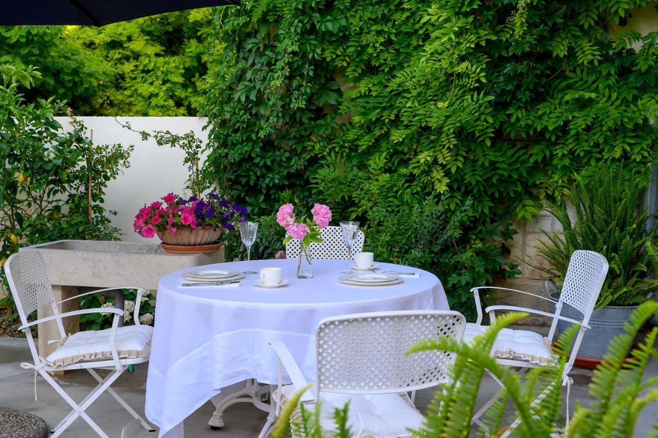 Palace Schoen Milesi - Esense Of Prestige - Private Pool - Free Parking - Old Money Style Luxury Rooms - Walking Distance To The Old Town, The Beach And All Amenities - Buralux Properties Spalato Esterno foto